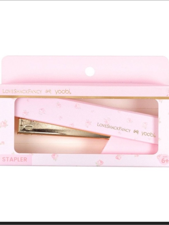 LoveShackFancy Other - LoveShackFancy x Target - Yoobi
Blooming Heirloom Stapler Strawberry
Macaroon